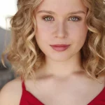 Eliza Scanlenr Cars, House, Net Worth and Salary